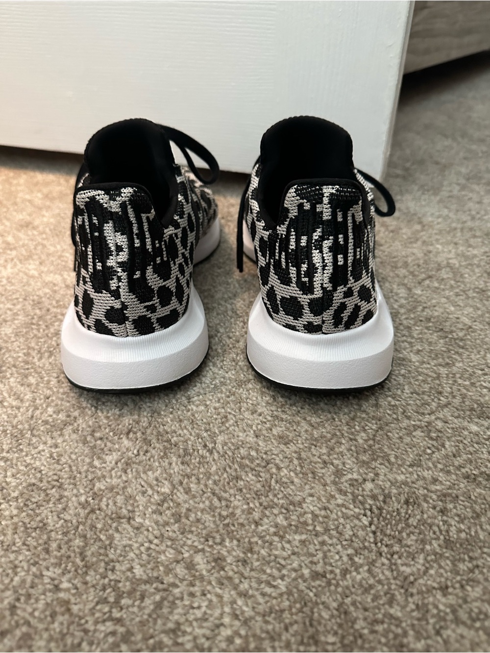 adidas swift run leopard print tennis shoes - Picture 2 of 5